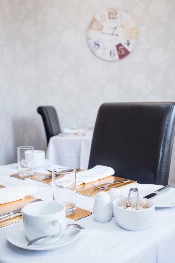 26 The Crescent - Guest House آير المظهر الخارجي الصورة