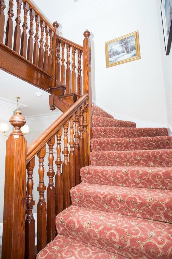 26 The Crescent - Guest House آير المظهر الخارجي الصورة
