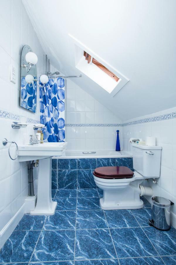 26 The Crescent - Guest House آير المظهر الخارجي الصورة